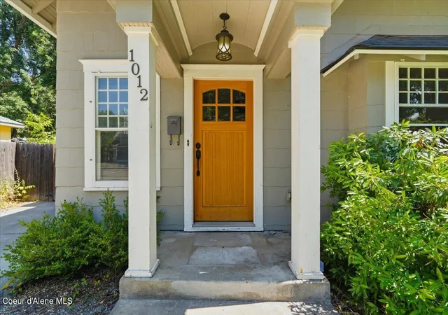 Photo 3 of Single family home for sale at 1012 N 7th Street, Coeur D Alene, ID 83814 | MLS# 26-7756 | Listing updated on 2026-09-01
