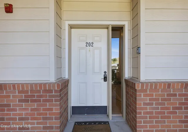 Photo 4 of Condo for sale at 415 W Waterside Dr #202, Post Falls, ID 83854 | MLS# 26-7603 | Listing updated on 2026-08-31