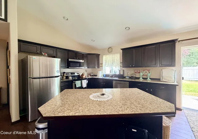 Photo 2 of Single family home for sale at 600 N Elm Rd, Post Falls, ID 83854 | MLS# 26-7439 | Listing updated on 2026-09-21