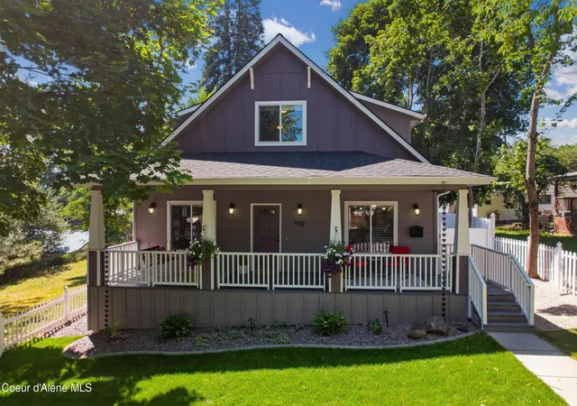 Photo 2 of Single family home for sale at 910 E Saint Maries Ave, Coeur D Alene, ID 83814 | MLS# 26-7349 | Listing updated on 2026-09-22