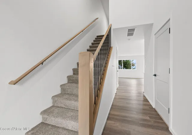 Photo 3 of Townhouse for sale at 9830 N Laylin Cir, Hayden, ID 83835 | MLS# 26-7314 | Listing updated on 2026-08-30