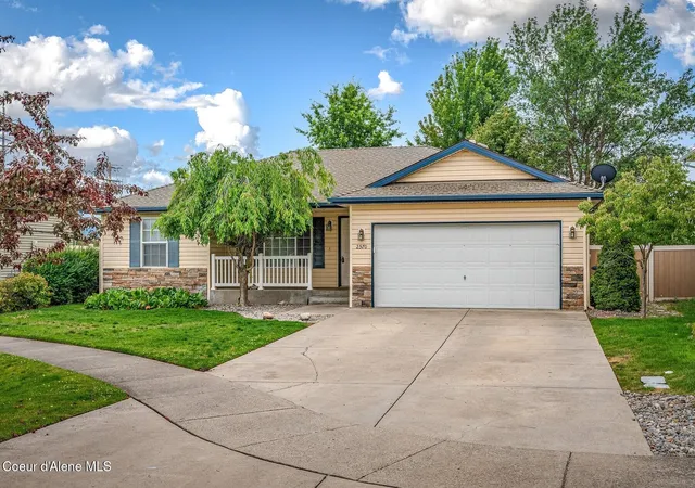 Photo 1 of Single family home for sale at 2570 N Sparrow Lp, Post Falls, ID 83854 | MLS# 26-7335 | Listing updated on 2026-10-19
