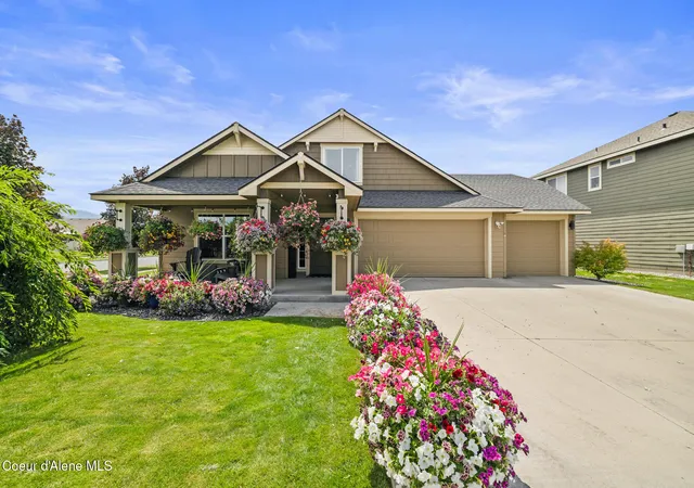Photo 1 of Single family home for sale at 1779 N Clark Frk Pkwy, Post Falls, ID 83854 | MLS# 26-7382 | Listing updated on 2026-09-03