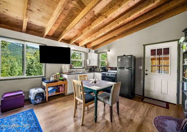 Photo 4 of Single family home for sale at 241 Strawberry Crk Rd, Sandpoint, ID 83864 | MLS# 26-7425 | Listing updated on 2026-07-20