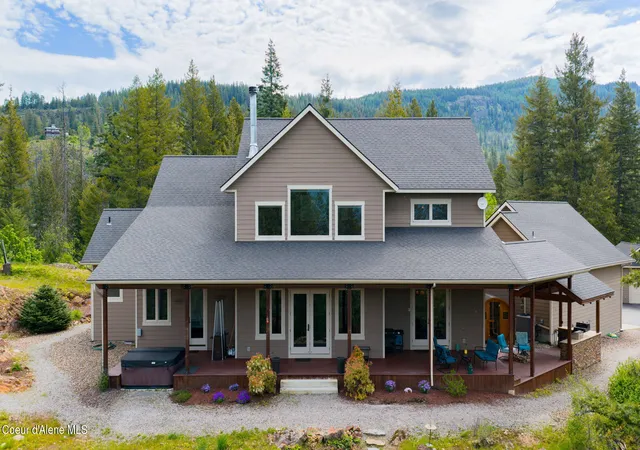 Photo 2 of Sale Pending at 645 Eagle Crst Dr, Sagle, ID 83860 | MLS# 26-7446 | Listing updated on 2026-09-15