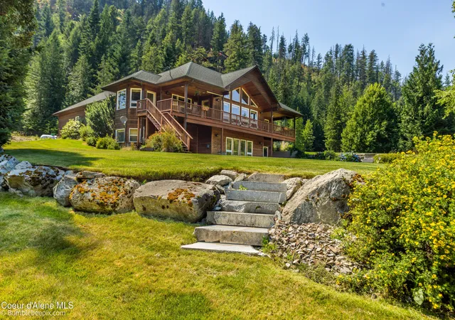 Photo 1 of Single family home for sale at 71 Buck Ridge, Sagle, ID 83860 | MLS# 26-7431 | Listing updated on 2026-08-21