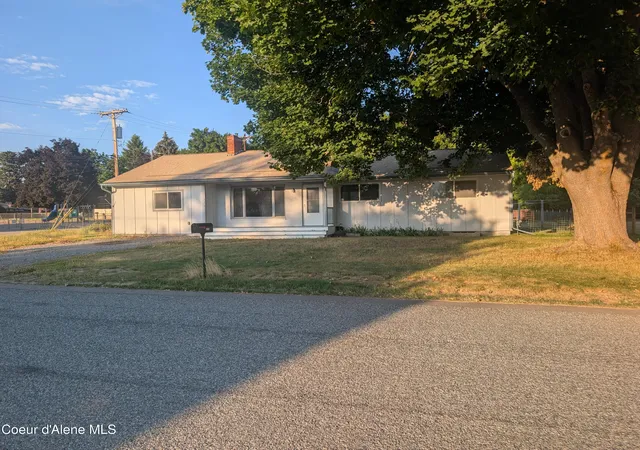 Photo 1 of Single family home for sale at 6725 Augusta St, Bonners Ferry, ID 83805 | MLS# 26-7430 | Listing updated on 2026-09-02