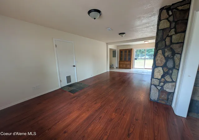 Photo 3 of Single family home for sale at 6725 Augusta St, Bonners Ferry, ID 83805 | MLS# 26-7430 | Listing updated on 2026-09-02