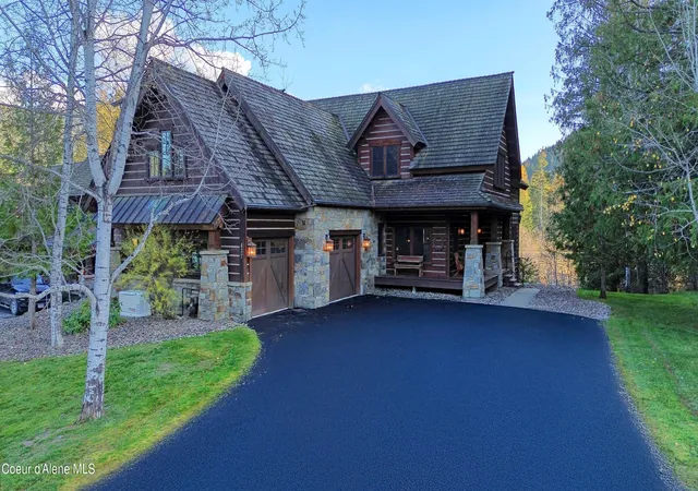 Photo 3 of Sale Pending at 432 N Idaho Clb Dr, Sandpoint, ID 83864 | MLS# 26-7451 | Listing updated on 2026-08-21