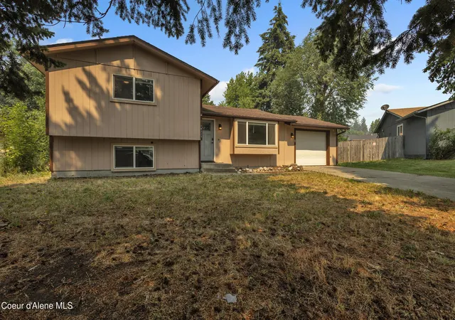 Photo 3 of Sale Pending at 16225 N Gina Ct, Rathdrum, ID 83858 | MLS# 26-7452 | Listing updated on 2026-09-21