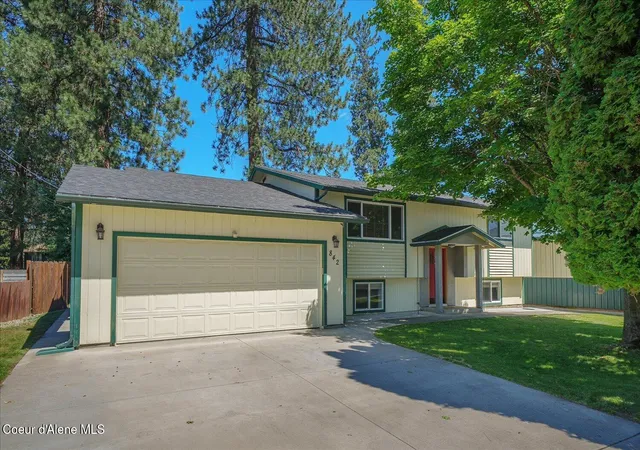 Photo 3 of Sale Pending at 842 N 22nd Place, Coeur D Alene, ID 83814 | MLS# 26-7495 | Listing updated on 2026-07-30