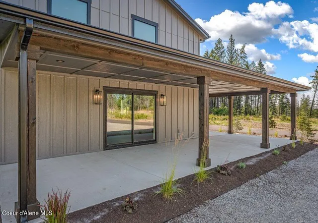 Photo 4 of Single family home for sale at 25817 N Dickens Rd, Athol, ID 83801 | MLS# 26-7632 | Listing updated on 2026-10-07