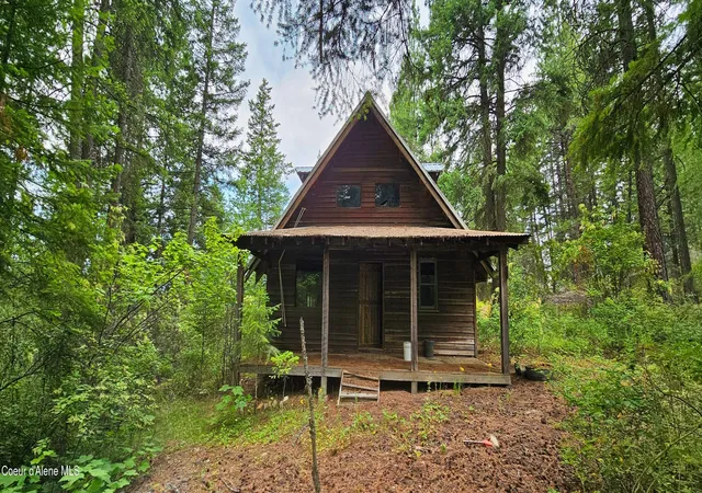 1st image of 1754 Giles Connection Rd, Bonners Ferry, ID 83805 | MLS# 26-7529