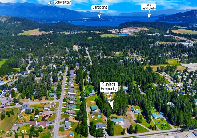 Photo 3 of Single family home for sale at 221 Schell Rd, Sagle, ID 83860 | MLS# 26-7531 | Listing updated on 2026-09-14