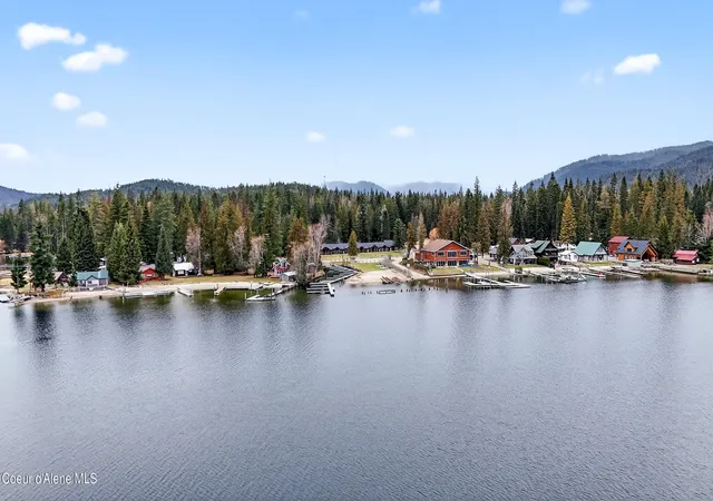 Photo 3 of Sale Pending at 45 Rebecca Ln, Nordman, ID 83848 | MLS# 26-7539 | Listing updated on 2026-07-25