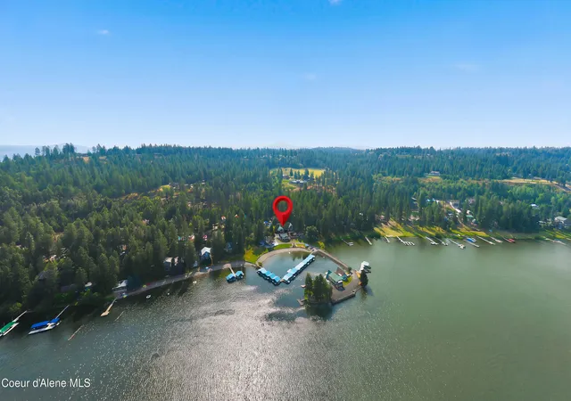 Photo 3 of Single family home for sale at 1078 W Peninsula Dr, Coeur D Alene, ID 83814 | MLS# 26-7673 | Listing updated on 2026-09-14