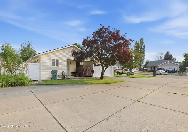 Photo 1 of Sale Pending at 7652 N Heartland Dr, Coeur D Alene, ID 83815 | MLS# 26-7557 | Listing updated on 2026-08-08