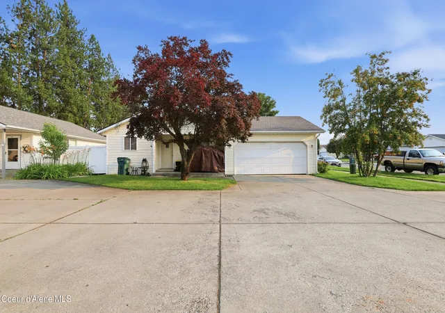 Photo 2 of Sale Pending at 7652 N Heartland Dr, Coeur D Alene, ID 83815 | MLS# 26-7557 | Listing updated on 2026-08-08