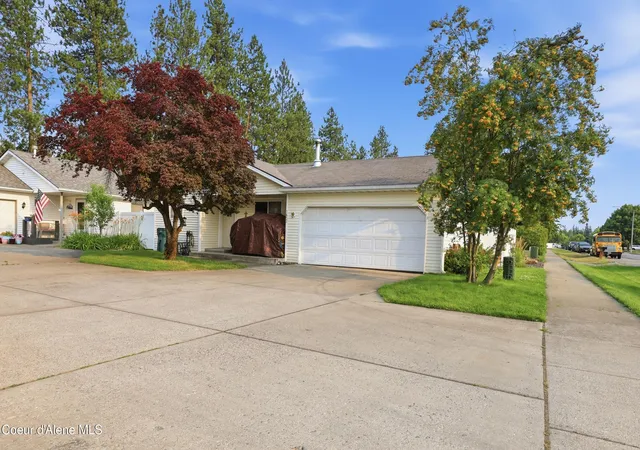 Photo 3 of Sale Pending at 7652 N Heartland Dr, Coeur D Alene, ID 83815 | MLS# 26-7557 | Listing updated on 2026-08-08