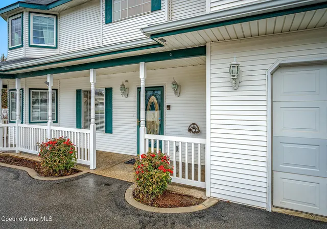 Photo 4 of Single family home for sale at 3683 E Mullan Ave, Post Falls, ID 83854 | MLS# 26-7581 | Listing updated on 2026-09-21