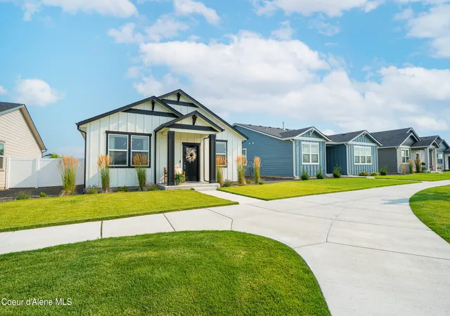 Photo 2 of Single family home for sale at 5150 E Antares Ln, Post Falls, ID 83854 | MLS# 26-7685 | Listing updated on 2026-09-01