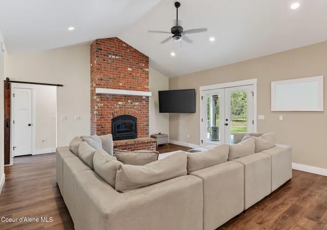 Photo 3 of Single family home for sale at 871 W Kenai Ln, Athol, ID 83801 | MLS# 26-7608 | Listing updated on 2026-09-22