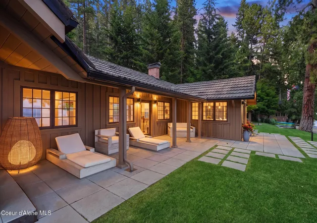 Photo 3 of Sale Pending at 8411 W Coeur D Alene Lake Shr, Coeur D Alene, ID 83814 | MLS# 26-7790 | Listing updated on 2026-07-31