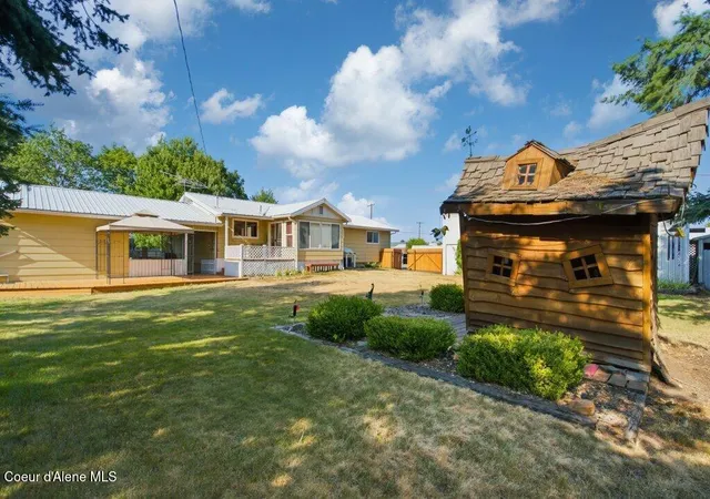 Photo 3 of Sale Pending at 1756 E 12th Avenue, Post Falls, ID 83854 | MLS# 26-7800 | Listing updated on 2026-08-28