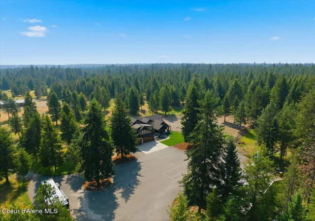 Photo 3 of Single family home for sale at 32421 N Riffle Rd, Spirit Lake, ID 83869 | MLS# 26-7681 | Listing updated on 2026-07-29