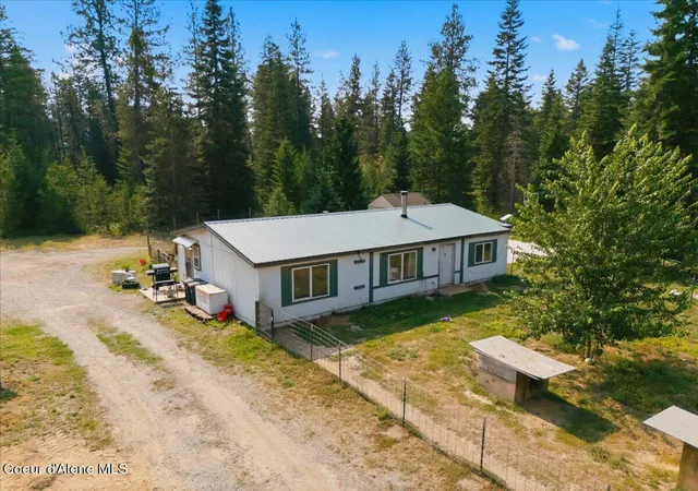 Photo 4 of Manufactured home for sale at 258 Nitty Gritty Ln, Priest River, ID 83856 | MLS# 26-7769 | Listing updated on 2026-10-26