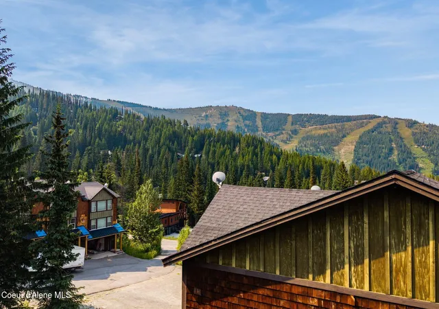 Photo 3 of Condo for sale at 80 Whiplash Cir, Sandpoint, ID 83864 | MLS# 26-8539 | Listing updated on 2026-08-19