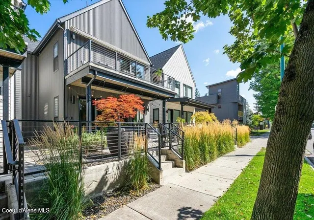Photo 3 of Single family home for sale at 907 E Sherman Ave, Coeur D Alene, ID 83814 | MLS# 26-7952 | Listing updated on 2026-08-03