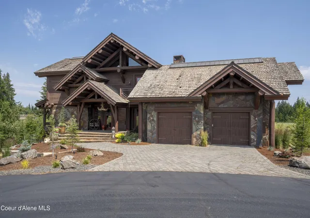 Photo 2 of Single family home for sale at 16692 S Lazurite Dr, Coeur D Alene, ID 83814 | MLS# 26-7732 | Listing updated on 2026-07-30