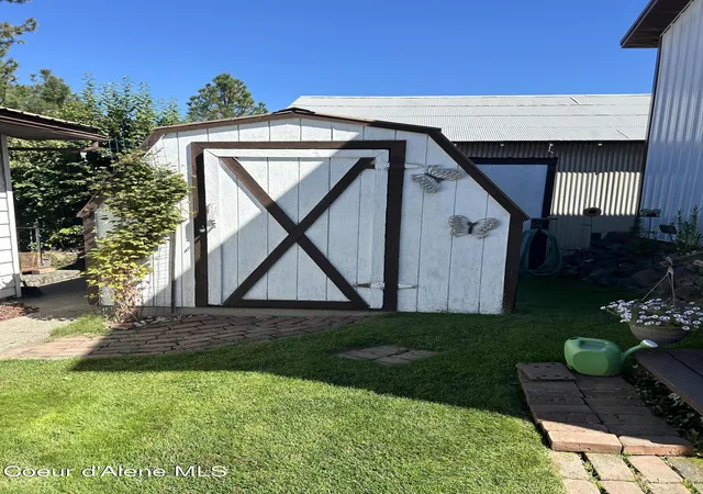 Photo 4 of Single family home for sale at 705 Center Ave, Saint Maries, ID 83861 | MLS# 26-7730 | Listing updated on 2026-07-28