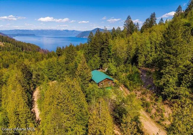 2nd image of 407 Spyglass Hill Rd, Careywood, ID 83809 | MLS# 26-7768