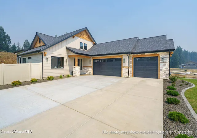 Photo 2 of Single family home for sale at 951 E Steeple Chase Rd, Hayden, ID 83835 | MLS# 26-7758 | Listing updated on 2026-10-10