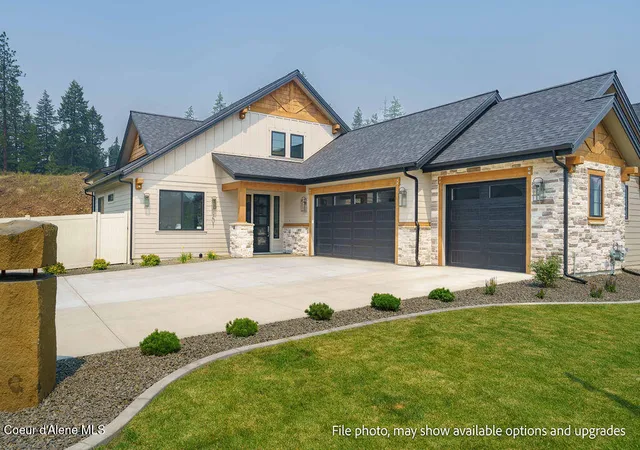 Photo 3 of Single family home for sale at 951 E Steeple Chase Rd, Hayden, ID 83835 | MLS# 26-7758 | Listing updated on 2026-10-10