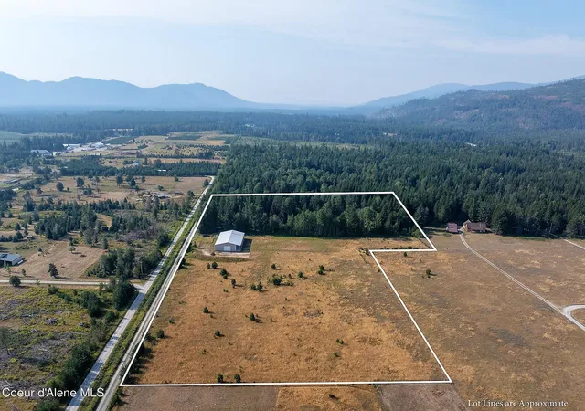 37th image of 152 Tanna Ln, Naples, ID 83847 | MLS# 26-7765