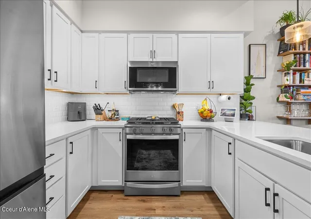 Photo 3 of Condo for sale at 930 E Railroad Ave, Post Falls, ID 83854 | MLS# 26-7771 | Listing updated on 2026-09-16