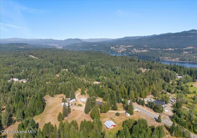 Photo 3 of Single family home for sale at 1840 Old Priest River Rd, Priest River, ID 83856 | MLS# 26-7893 | Listing updated on 2026-09-10