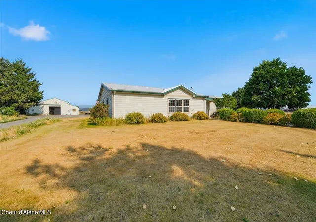 Photo 3 of Sale Pending at 14884 N Batchelder St, Rathdrum, ID 83858 | MLS# 26-7855 | Listing updated on 2026-09-16