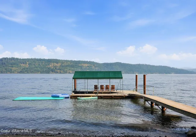 Photo 3 of Single family home for sale at 6662 W Rockford Bay Rd, Coeur D Alene, ID 83814 | MLS# 26-7889 | Listing updated on 2026-08-28