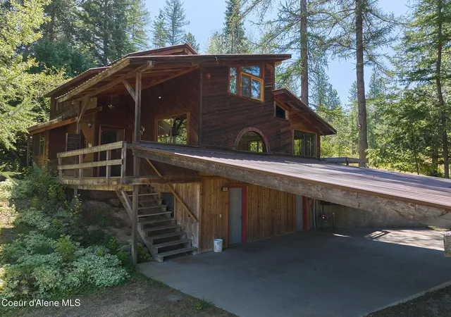 2nd image of 932 Green Pasture Rd, Naples, ID 83847 | MLS# 26-7888