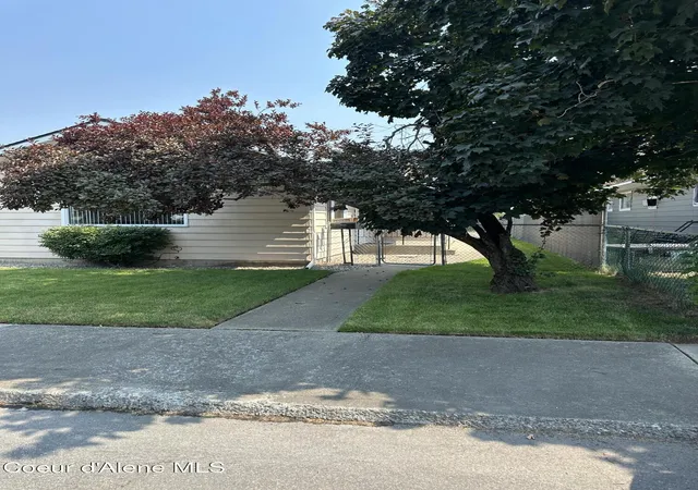 Photo 4 of Sale Pending at 104 W Riverside Ave, Kellogg, ID 83837 | MLS# 26-7839 | Listing updated on 2026-08-10