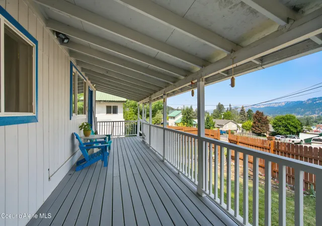 Photo 2 of Single family home for sale at 1321 Washington Ave, Saint Maries, ID 83861 | MLS# 26-7861 | Listing updated on 2026-08-02