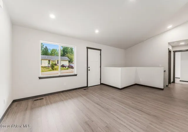 Photo 3 of Sale Pending at 515 Lower Rio Vista St, Osburn, ID 83849 | MLS# 26-7879 | Listing updated on 2026-08-27
