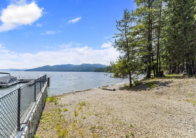 Photo 3 of Single family home for sale at 118 Timber Ln, Nordman, ID 83848 | MLS# 26-7911 | Listing updated on 2026-09-04
