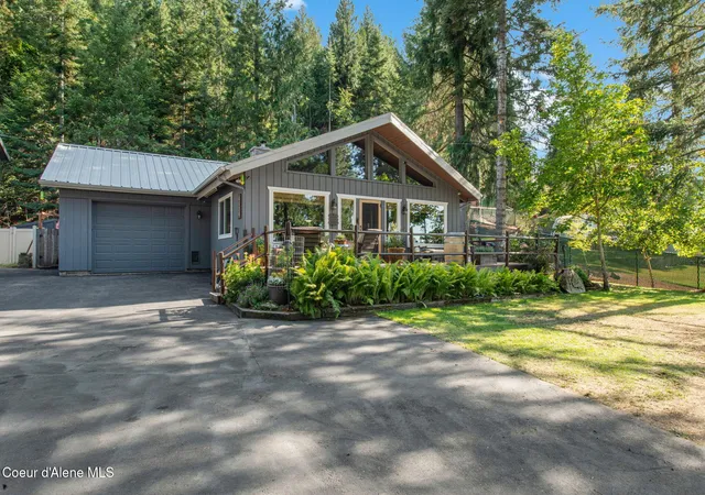 Photo 3 of Sale Pending at 4676 E Hayden Lake Rd, Hayden, ID 83835 | MLS# 26-7918 | Listing updated on 2026-08-20