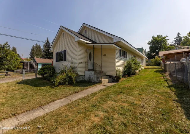 2nd image of 821 Washington Ave, Saint Maries, ID 83861 | MLS# 26-7991