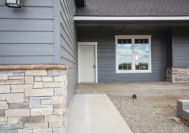 Photo 2 of Single family home for sale at 4500 E Davin Dr, Post Falls, ID 83854 | MLS# 26-7933 | Listing updated on 2026-08-02